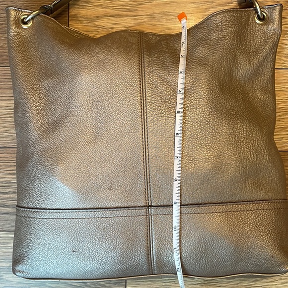 Banana Republic Metallic Leather Bag - Picture 5 of 9
